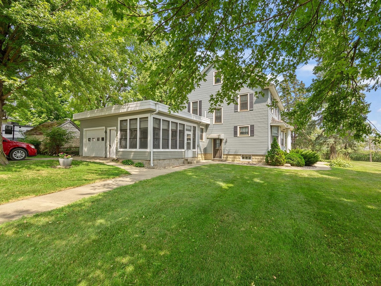 851 450th St, Kenyon, MN 55946, photo 5