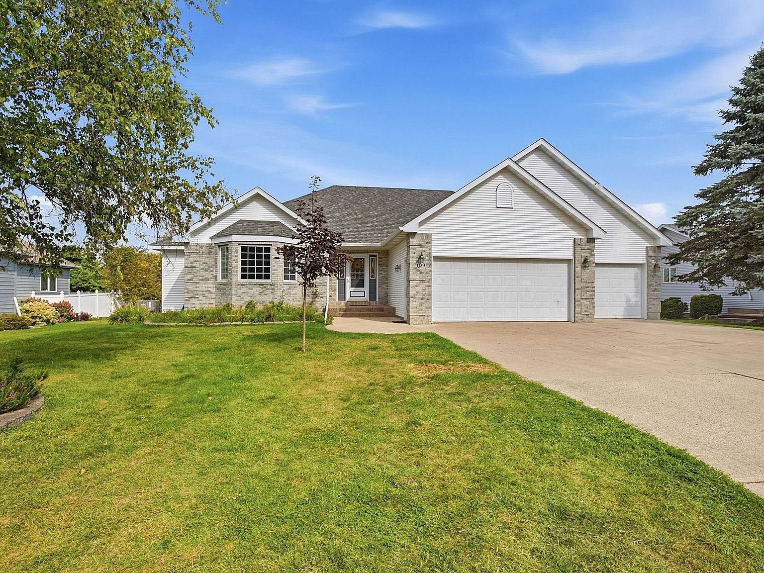 109 Anglewood Dr, Kenyon, MN 55946, photo 6